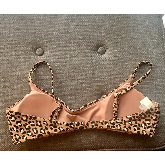 NEW [Aerie] leopard scoop bikini top 🐆 - Picture 4 of 6